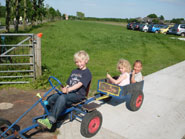 En in die kar ook